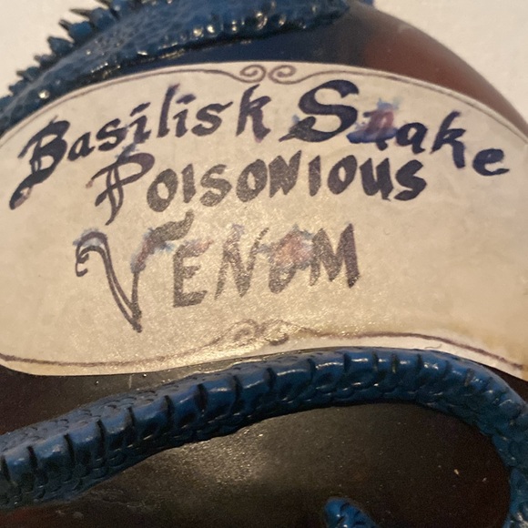 Vintage Basilisk Snake Poisonous Venom bottle - Picture 4 of 6
